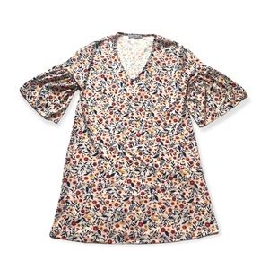 Small, floral Mango Dress in excellent condition.